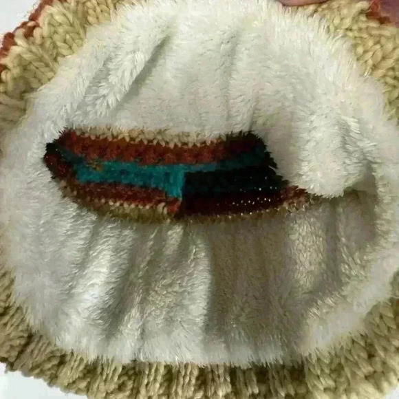 L.L.BREAN Women's Wicked Cozy Knit Pom Hat, Stripe NWOT OSFM - Picture 4 of 6